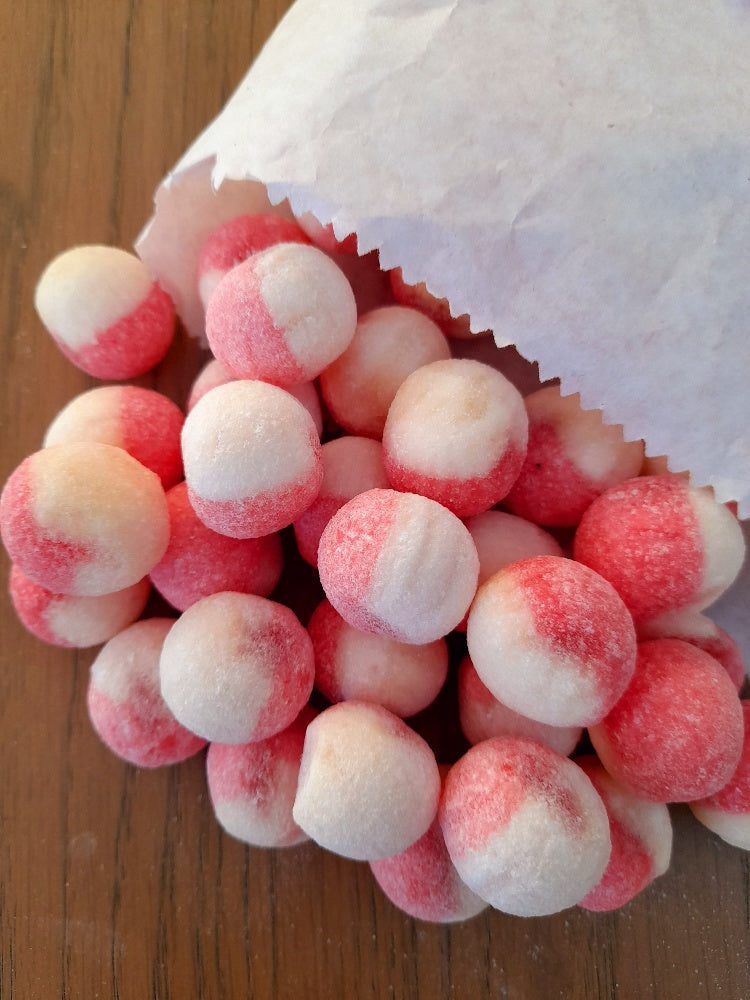 Barnetts Strawberry & Creme 250g (Pack of 1)